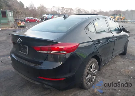 2018 Hyundai Elantra Value Edition z USA, uszkodzony, nr VIN 5NPD84LF9JH292902